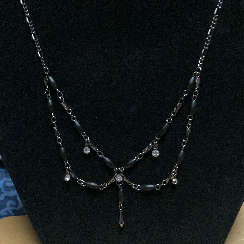 Elegant Black and Rhinestone Vintage Necklace